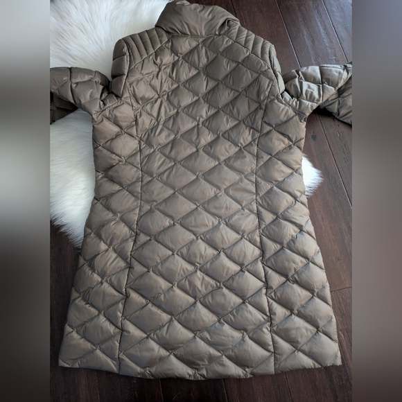 Eddie Bauer Women's Down Bronze Gold Quilted Tan Puffer Jacket L Large Petite - Picture 7 of 8